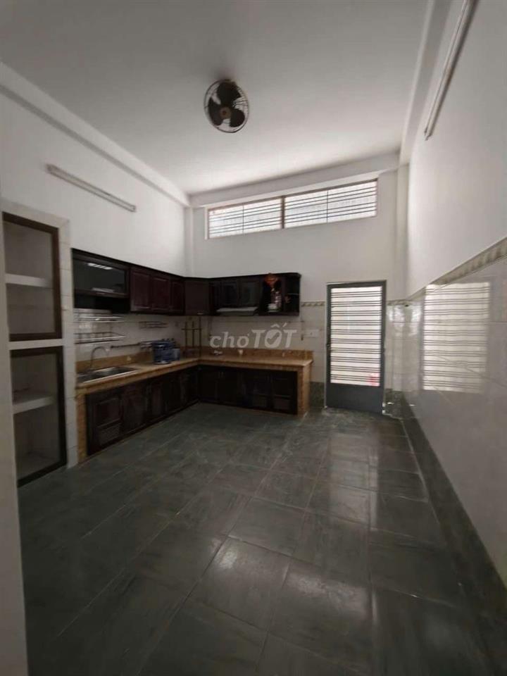 Mặt tiền Trần văn kiểu ,p11 Q6