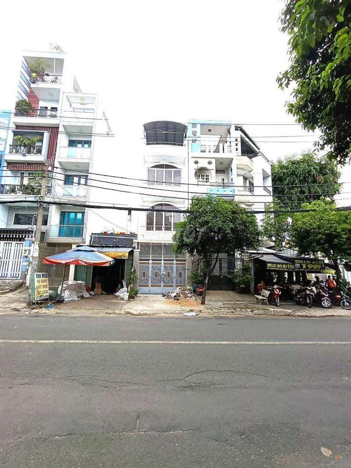 Mặt tiền Trần văn kiểu ,p11 Q6