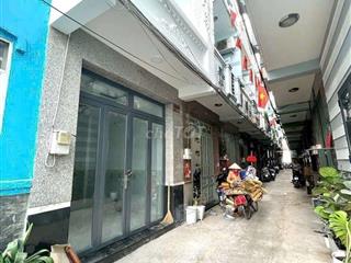 Bán nhà hẻm 338 , phú Định , p16 Q8