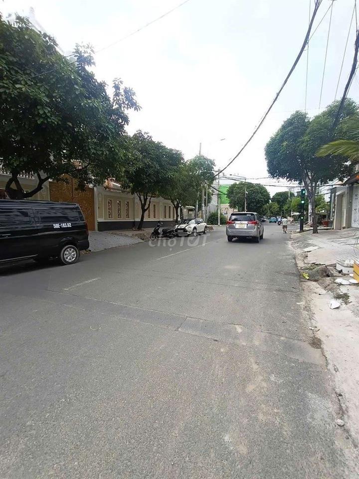 Mặt tiền Trần văn kiểu ( p11 Q6)