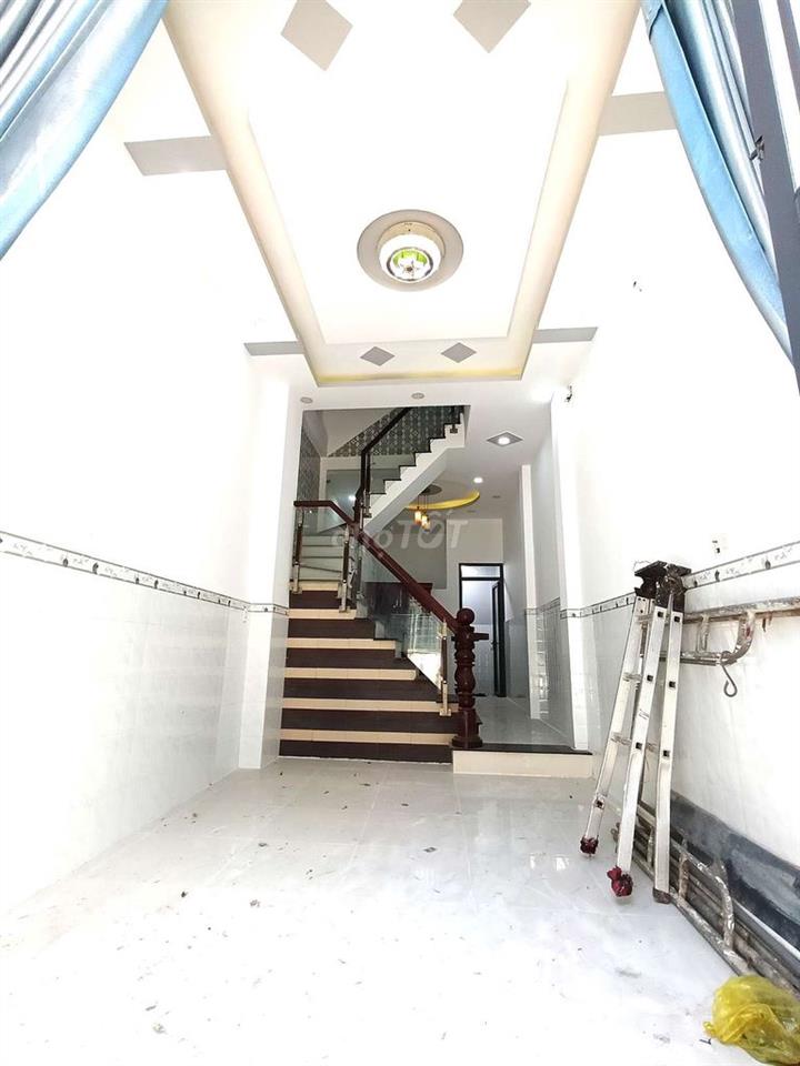 Bán nhà hẻm 4 m , phú Định , p16 Quận 8