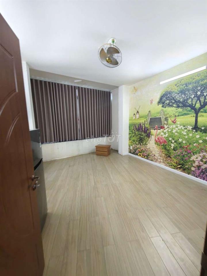 Mặt tiền đg số 9  Phạm văn chí Quận 6