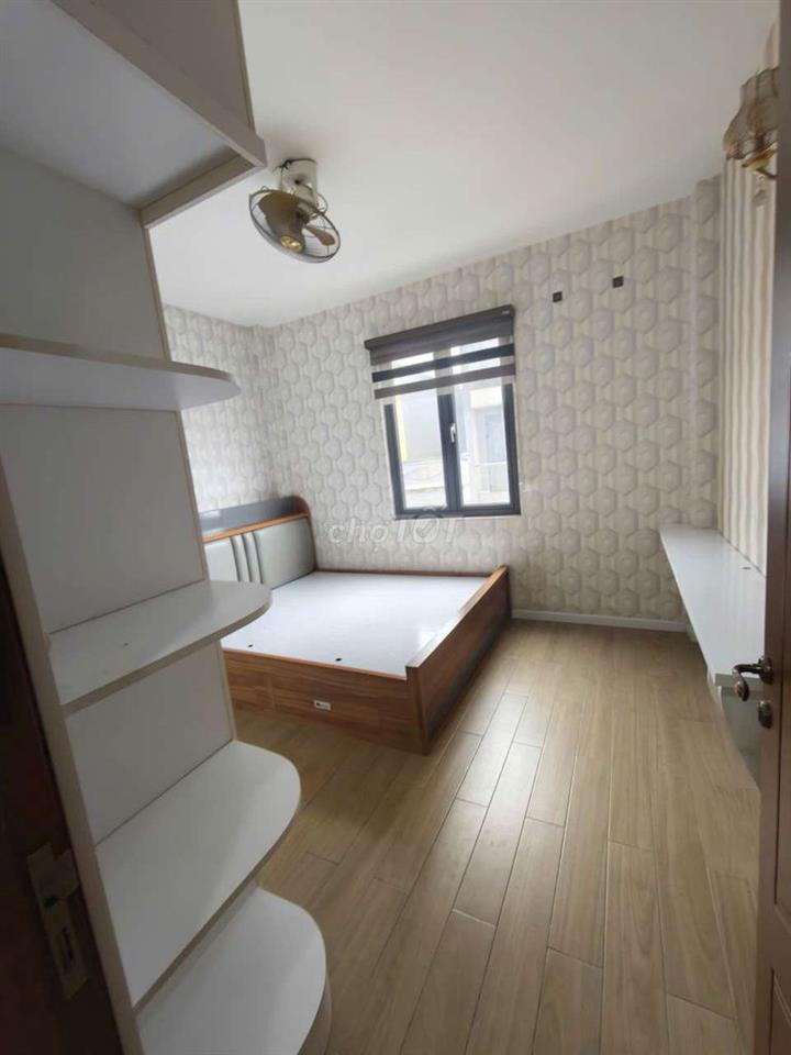 Mặt tiền đg số 9  Phạm văn chí Quận 6
