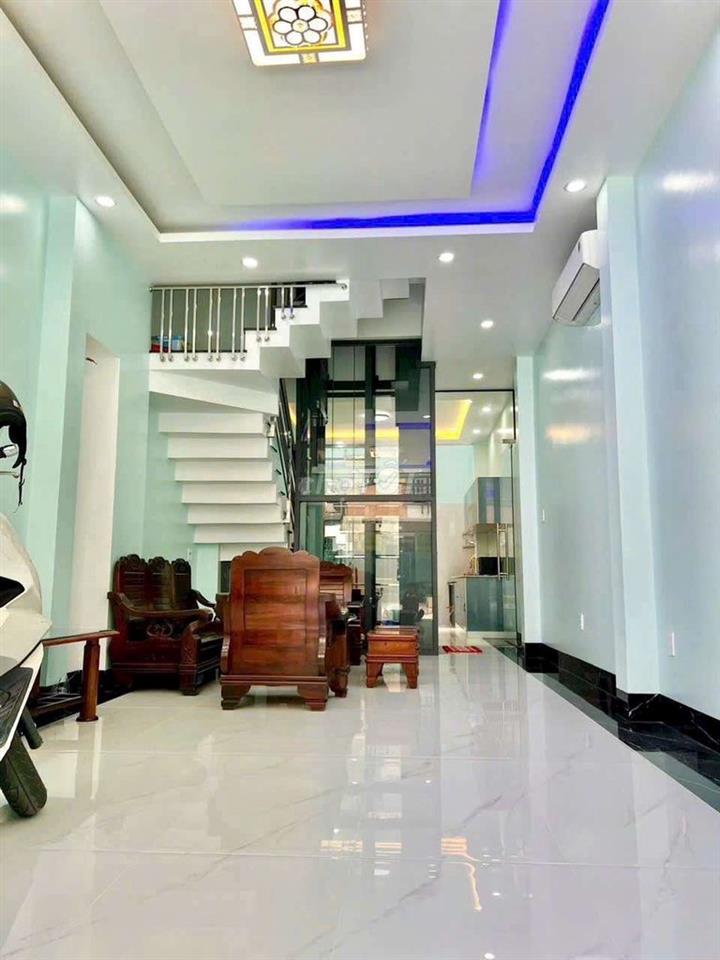 Nhà thuê Mặt tiền đg 74 Bình phú Q6