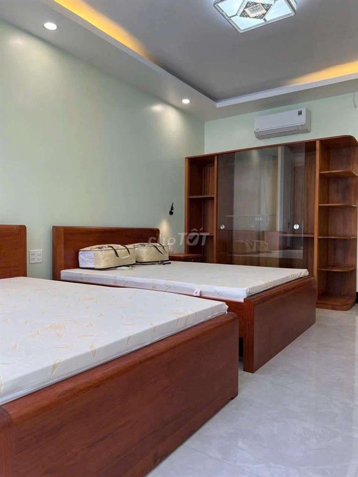 Nhà thuê Mặt tiền đg 74 Bình phú Q6