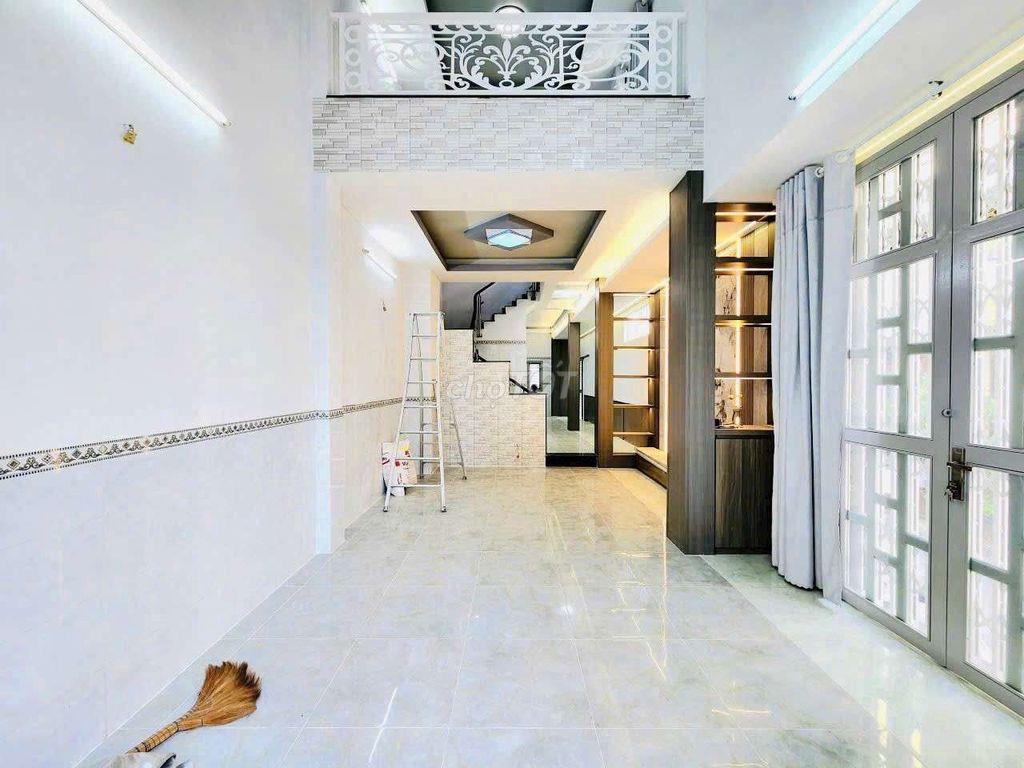 Bán nhà góc 3 Mặt tiền , CXPLA, p12 Q6