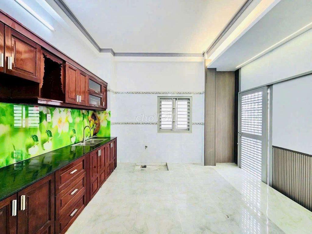 Bán nhà góc 3 Mặt tiền , CXPLA, p12 Q6