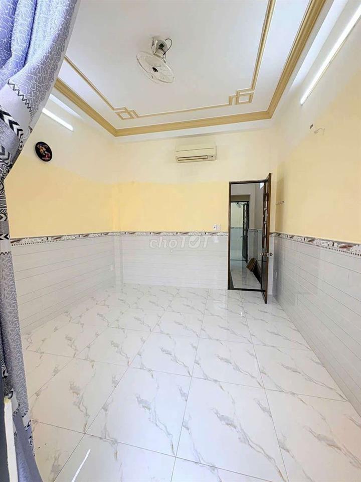 Bán nhà hẻm 4 m , Âu Cơ , p,phú Trung quận tân phú