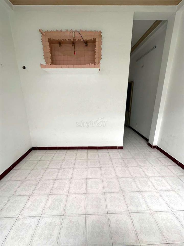Mặt tiền phố ẩm thực p13 Q6