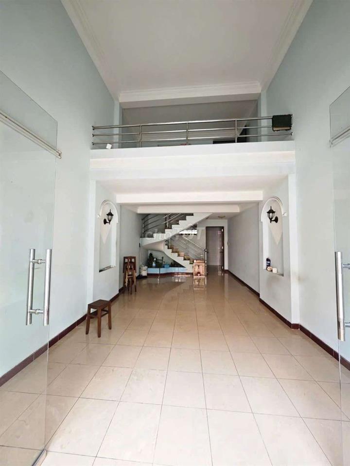 Bán nhà  hẻm 4,5 m 1/ Phạm đình Hổ p6 Q6