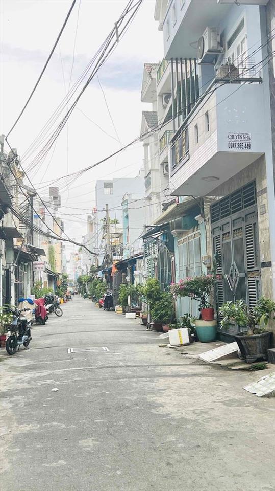 Bán Nhà 2 Tầng - Ngay Gò Xoài ( Bình Tân ) - DT 4,x 13m  Sổ Vuông V