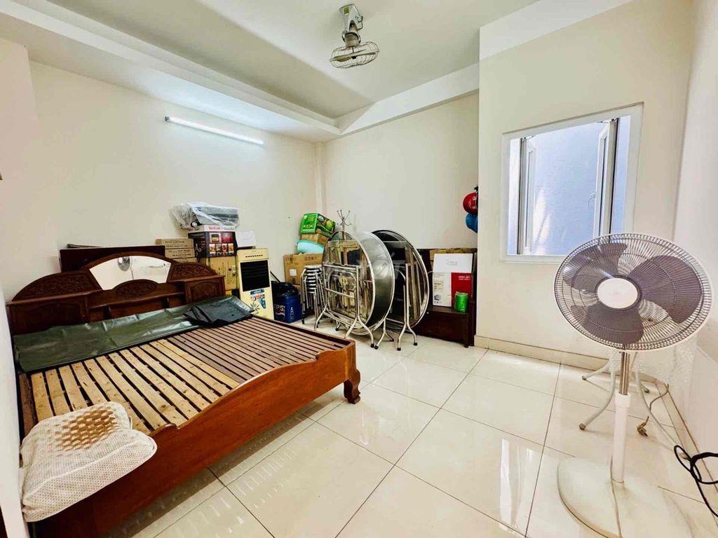 Bán Nhà 5 Tầng (Bình Tân) Hẻm 2 OTO Tránh - Giá 6Tỷ - DT 64m2 Sổ Vuông