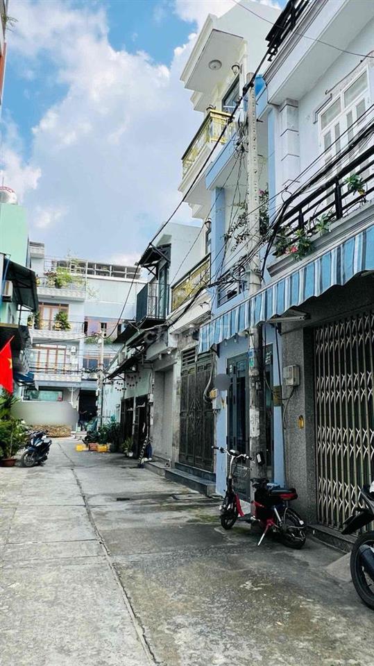 💯Chủ kẹt Bán Gấp Nhà 2 Tầng, Giá 4Tỷ 090TR, Hẻm Xe Hơi Đậu Cửa, DTS 72