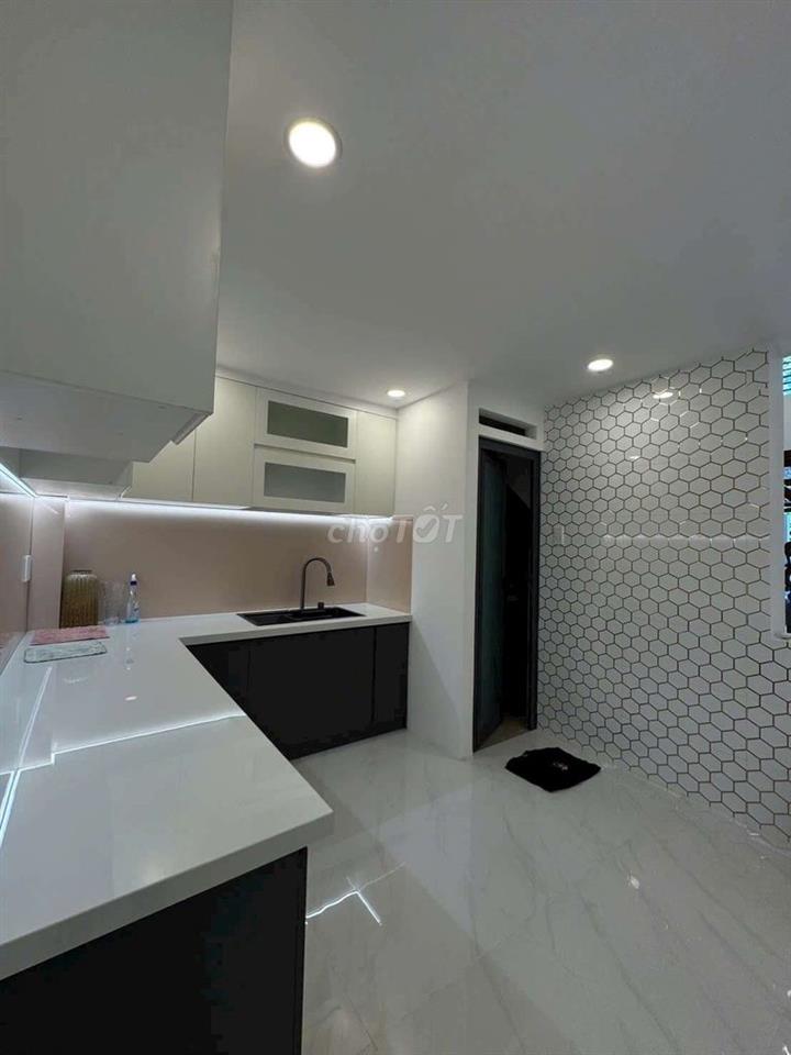 HẺM NHỰA THẲNG 8M CÁCH MÃ LÒ 50M