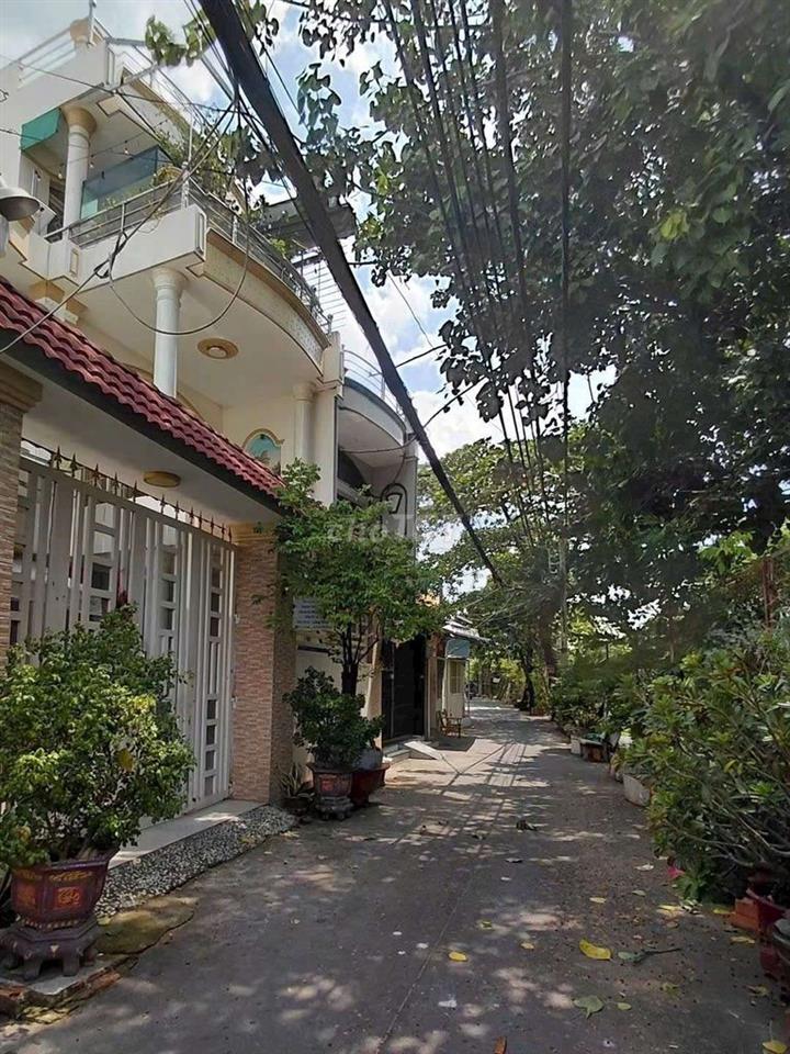 HẺM XE HƠI NGAY SÁT VÕ VĂN KIỆT