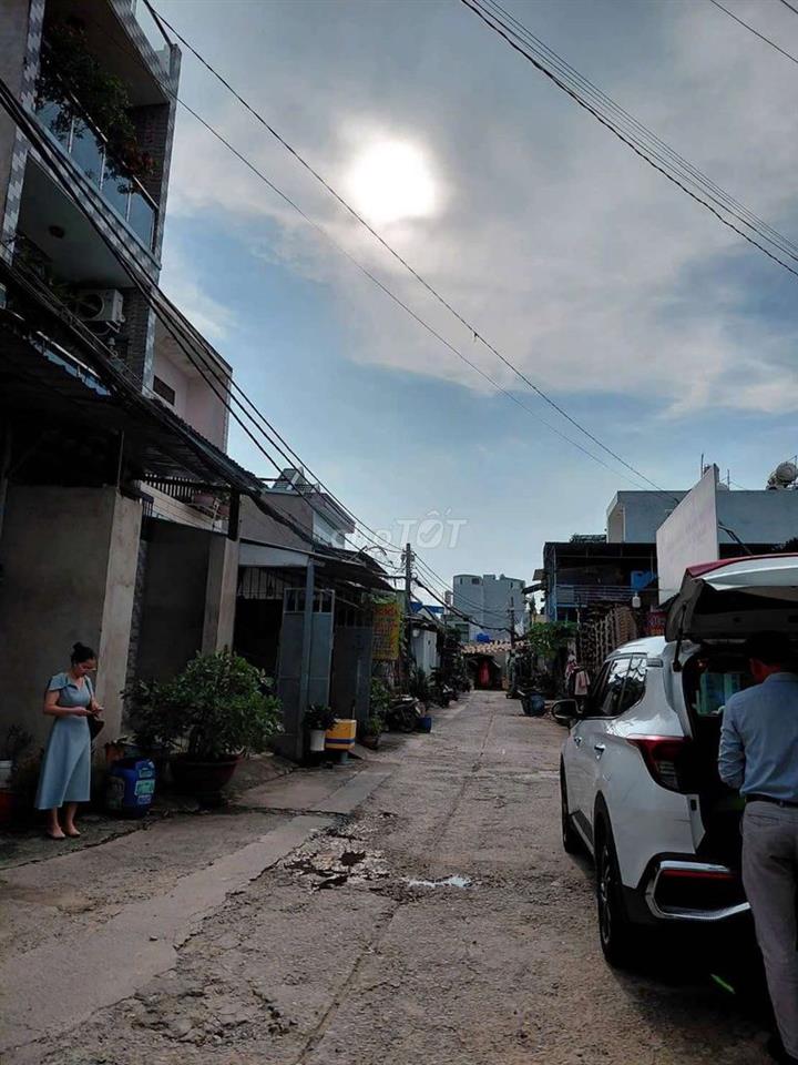 NHÀ DẠNG BIỆT THỰ CŨ HẺM 8M BÌNH THÀNH