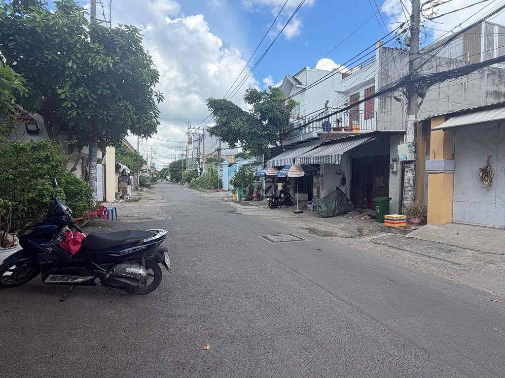 Bán Đất Hương Lộ 2, 90m2, ngang 5,2x17m, đườg ÔTÔ 12m thông, full thổ