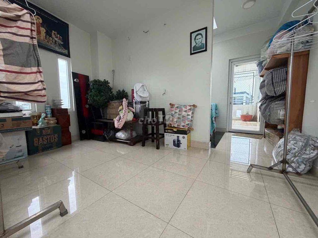 bán nhà 3 Mặt Tiền Bà Hom, 70m2, 5x14m, 4 tầng, 4pn, 5wc, sân thượng