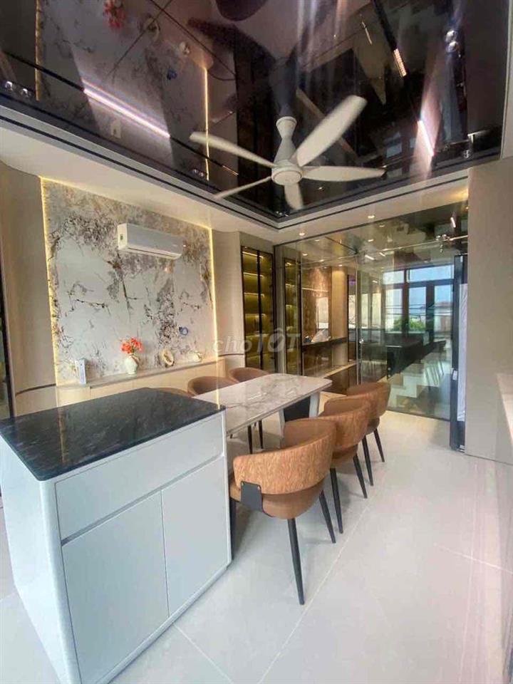 Bán nhà mặt tiền Hoà Bình -Đầm Sen, 60m2, 4x15m, 4 tầg, 4pn, đường 12m