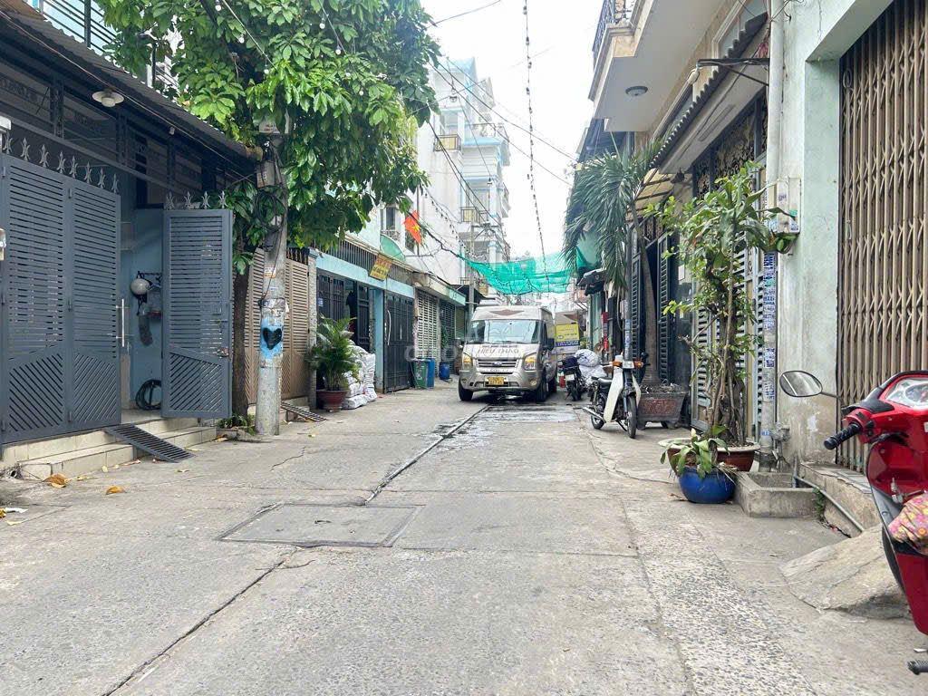 Bán nhà Gò Xoài, 100m2, ngang 5x20m, 4 tầng, 5PN, 3WC, hẻm Ô TÔ 6m, TL