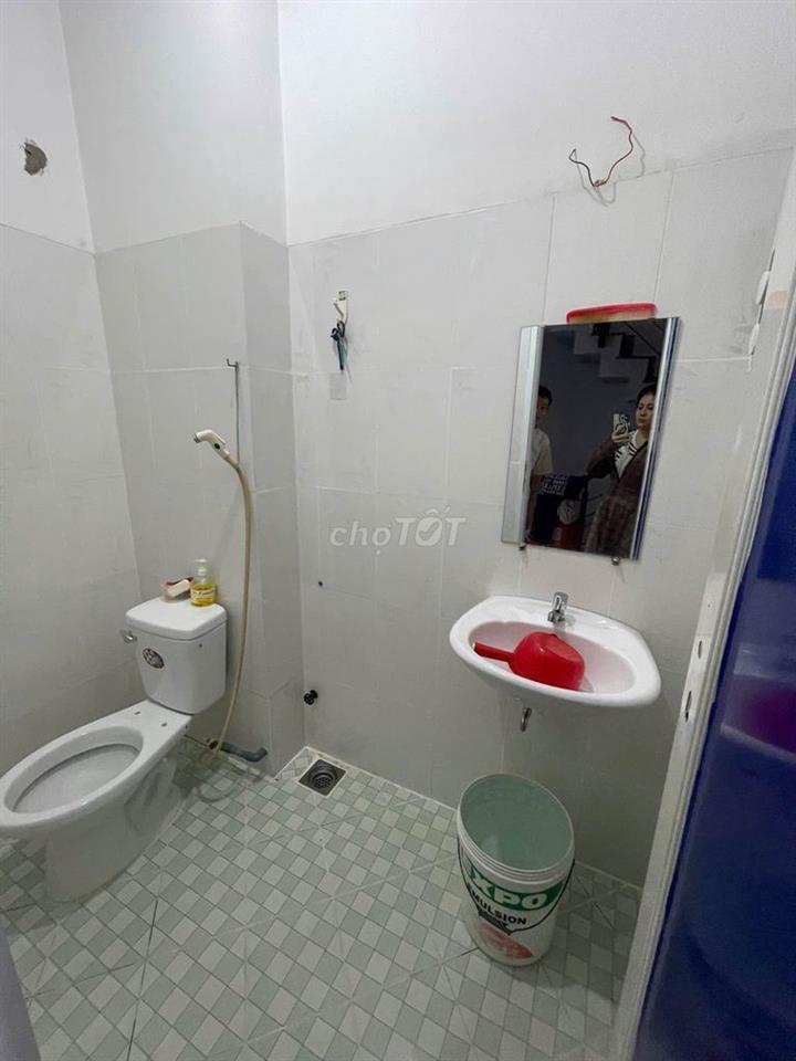 Bán nhà Nguyễn Thị Tú, 52m2, 4x13m, 3 Tầng, 3PN, sân thượng, hoàn công