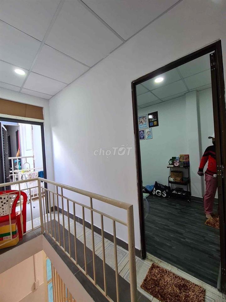 Bán nhà Khu Tên Lửa, 4x7m, 2 tầng, 2pn,2wc, hẻm 3m, kế AEON BT, TL