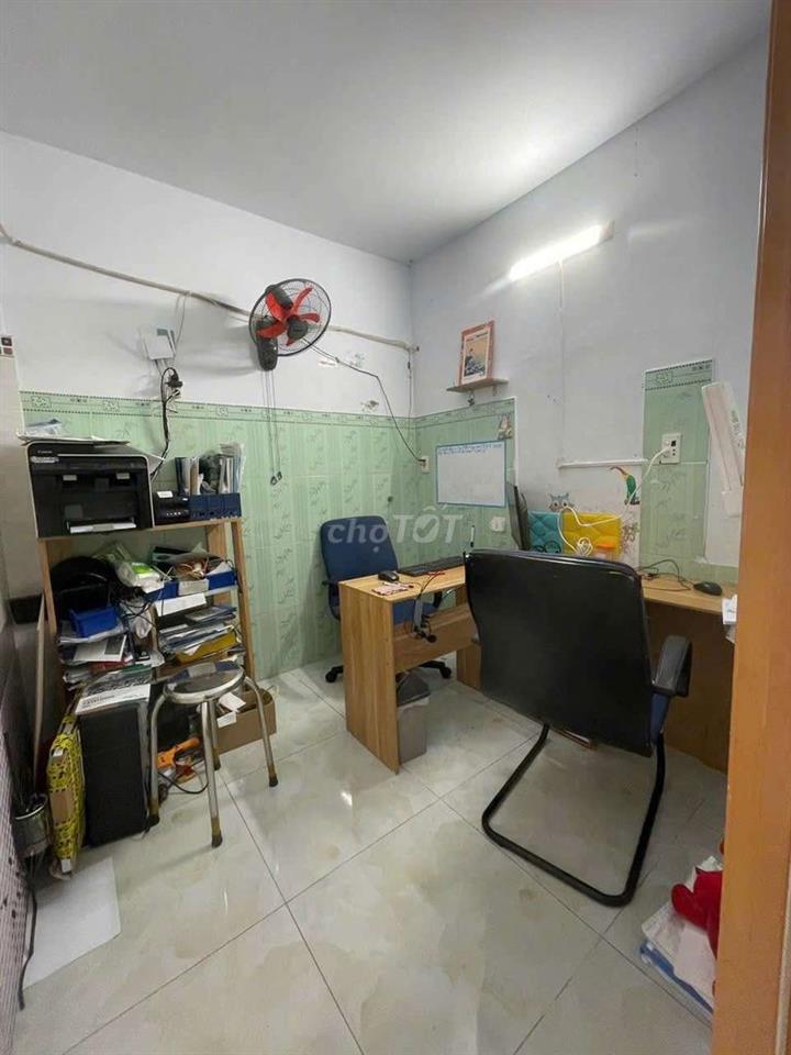 Nhà nát 38/ Đg 18B P.BHHA 8x9= 65 m2 4tỷ 050 hẻm 4m