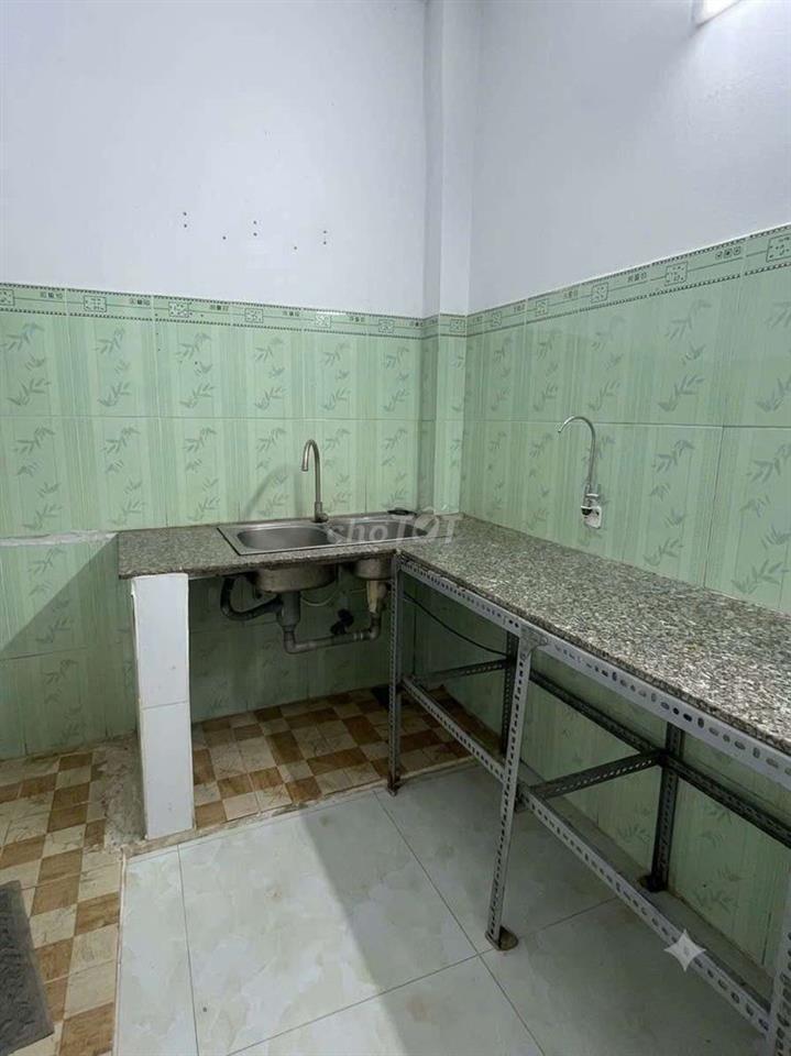 Nhà nát 38/ Đg 18B P.BHHA 8x9= 65 m2 4tỷ 050 hẻm 4m