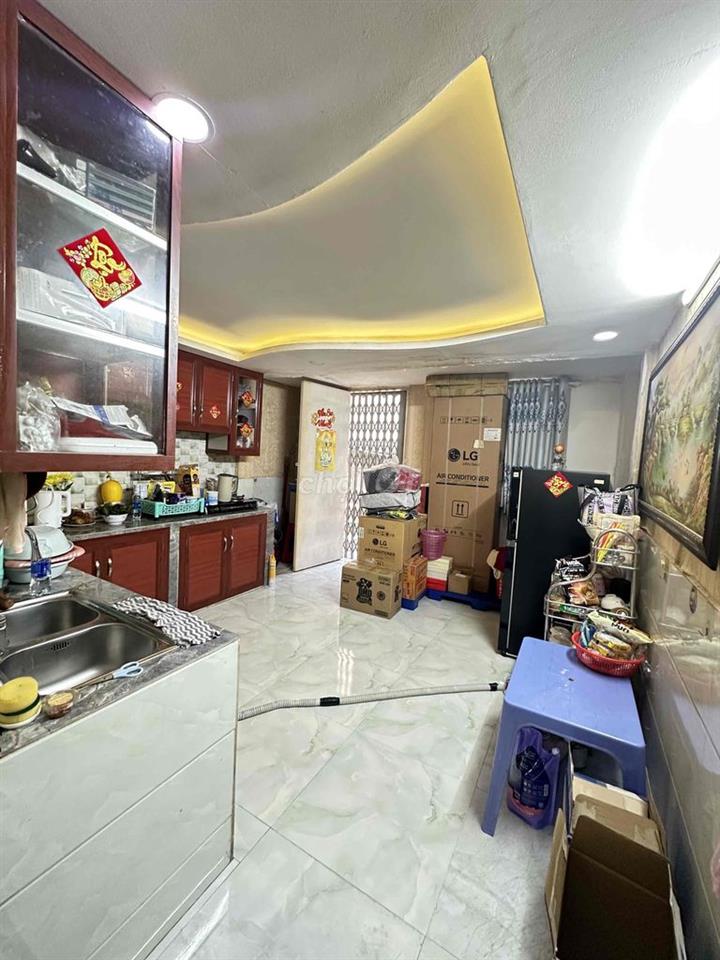 MẶT TIỀN VIEW CÔNG VIÊN  - ĐƯỜNG CHỢ LỚN - BÌNH PHÚ 1 - NHÀ ĐẸP 2 TẦNG