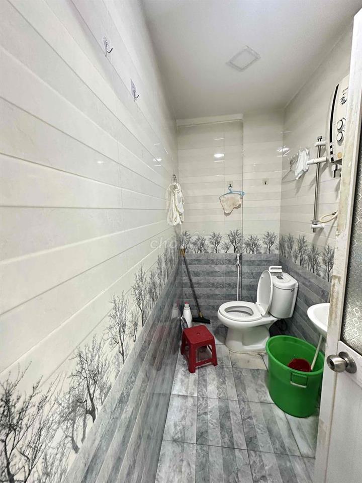 MẶT TIỀN VIEW CÔNG VIÊN  - ĐƯỜNG CHỢ LỚN - BÌNH PHÚ 1 - NHÀ ĐẸP 2 TẦNG