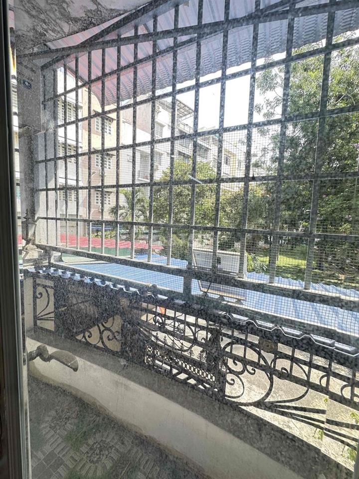 MẶT TIỀN VIEW CÔNG VIÊN  - ĐƯỜNG CHỢ LỚN - BÌNH PHÚ 1 - NHÀ ĐẸP 2 TẦNG