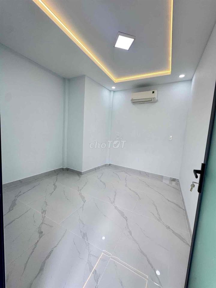 HẺM 8M THÔNG - SÁT MẶT TIỀN PHẠM PHÚ THứ Q6 - 40M2 (8X5M) CHỈ HƠN 5 TỶ