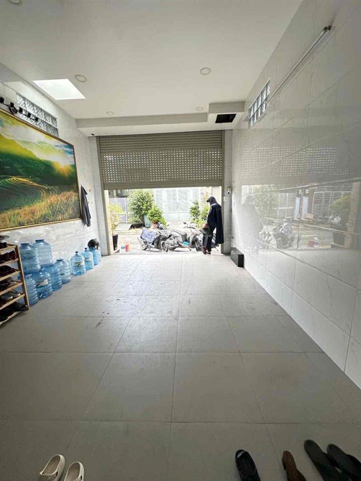 NGAY VÒNG XOAY HẬU GIANG , CÔNG VIÊN PHÚ LÂM , KẾ BÊN KHU BÌNH PHÚ Q6
