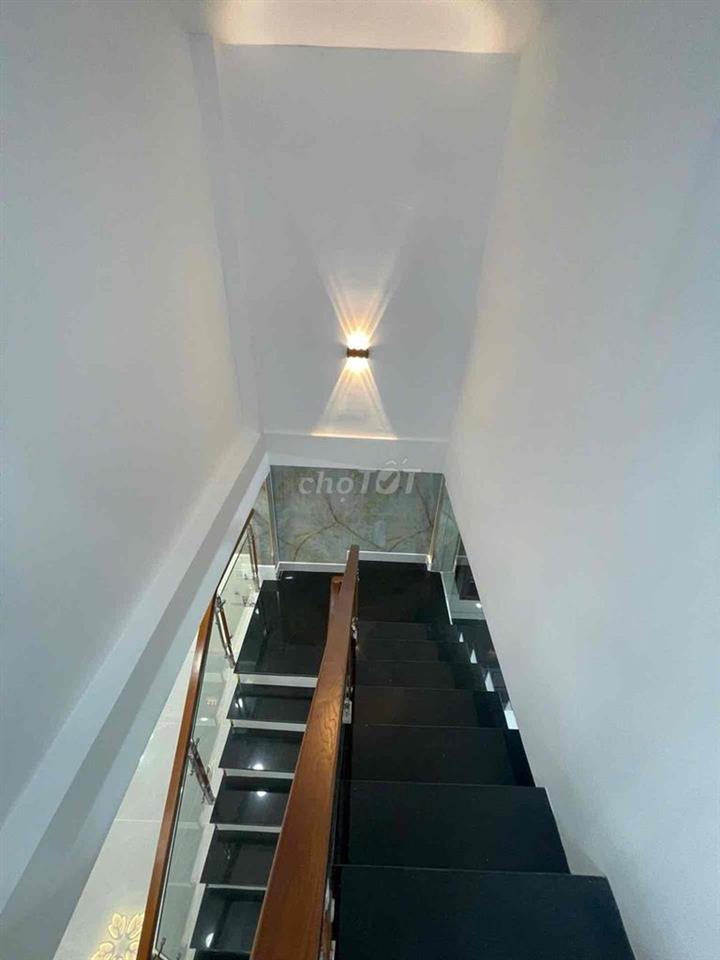 BÁN NHÀ HẺM XE HƠI - CƯ XÁ PHÚ A , Q6 - NHÀ MỚI 2PN 2WC (4..2X11M)