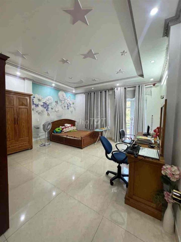 NHÀ MẶT TIỀN - VIEW CÔNG VIÊN -  NHÀ ĐẸP 4 TẦNG 4PN 5WC