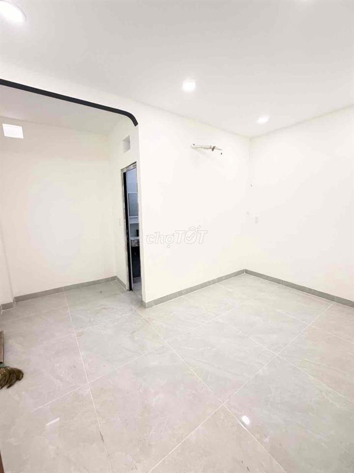 🔥 6.35 TỶ – NHÀ MỚI 5 TẦNG – Ô TÔ VÀO NHÀ – 4.4x11.6M – GẦN AEON TÂN P
