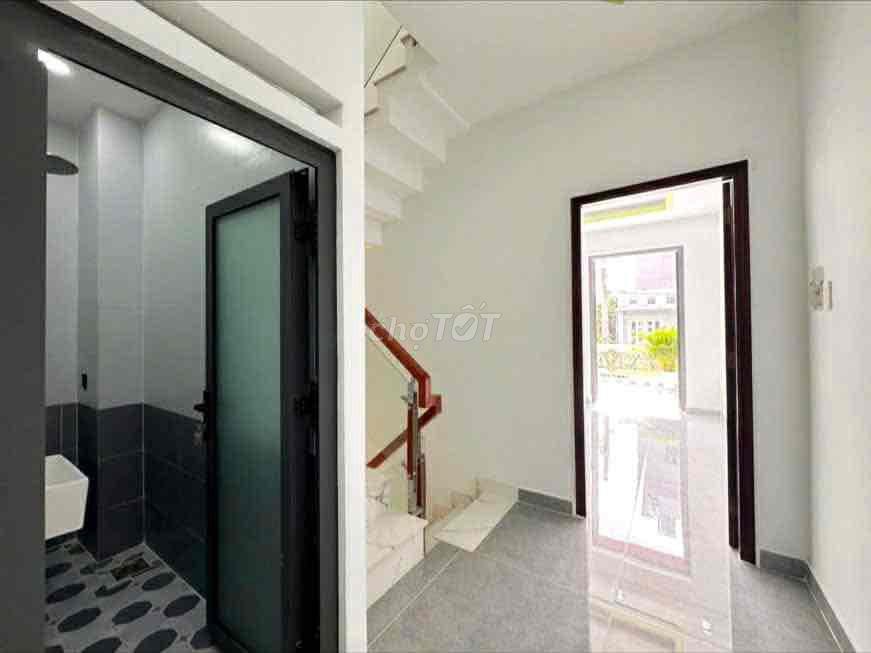NHÀ GÒ XOÀI - 3 TẦNG - 4PN- HẺM Ỏ  Tô - Giá 5,8 Yt