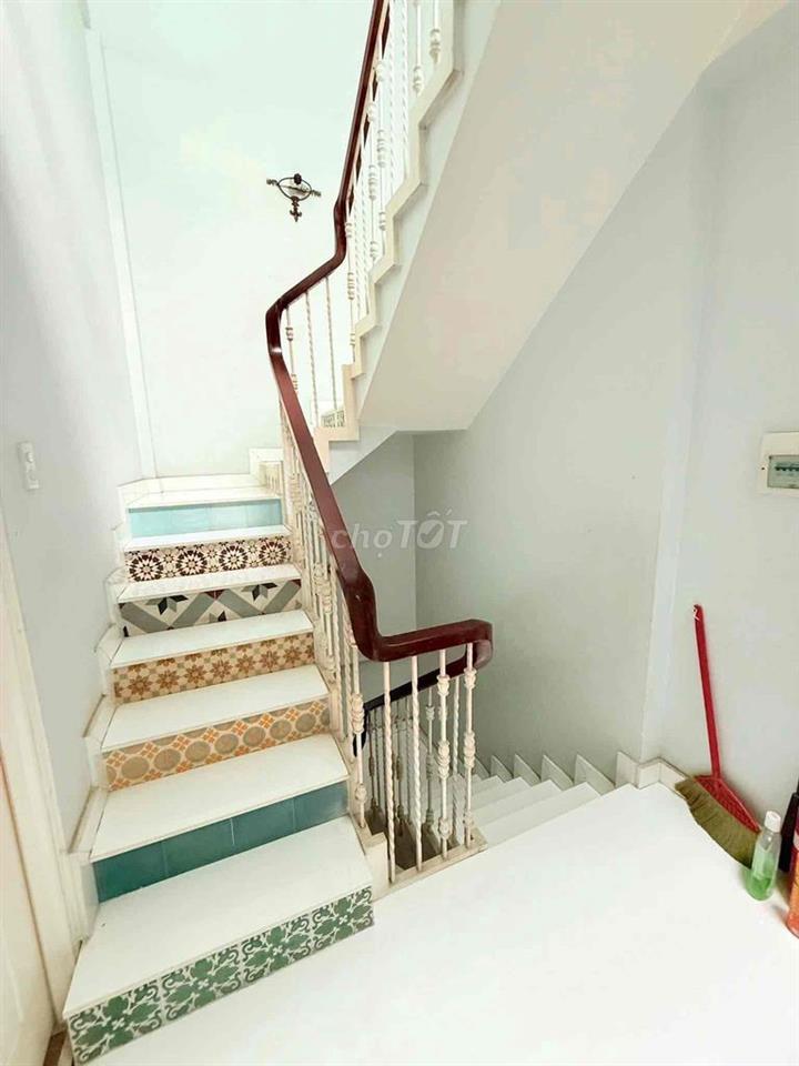 🔥 NGANG KHỦNG 9M+ – GẦN 70M² – HXH SÁT QUẬN 10 – 4 TẦNG – Ô CHỜ THANG