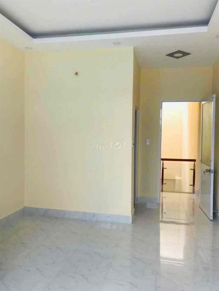Nhà Mới Xây/ Thoại Ngọc Hầu- Tân Phú/ 2 Tầng BTCT Nở Hậu: 5.5 Tỷ TL