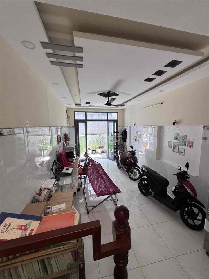 Nhà Mới Xây/ Thoại Ngọc Hầu- Tân Phú/ 2 Tầng BTCT Nở Hậu: 5.5 Tỷ TL