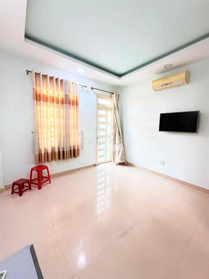 Mặt Tiền Kinh Doanh Hiểm - Tân Phú
