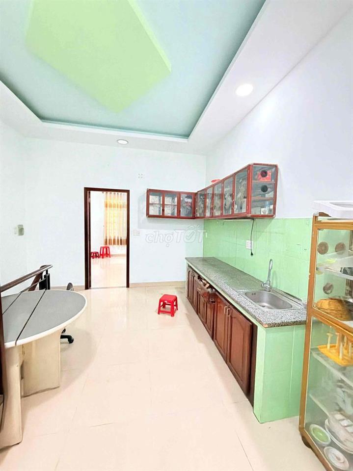 Mặt Tiền Kinh Doanh Hiểm - Tân Phú