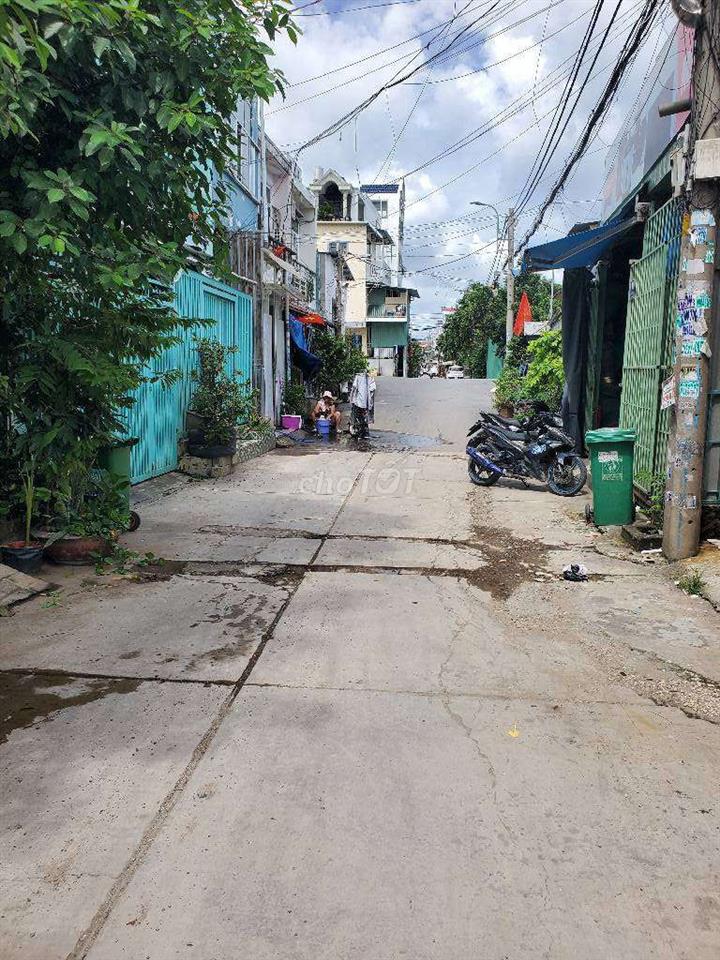 bán nhà 2 mặt hẻm đường Bùi tư Toàn Bình Tân 
