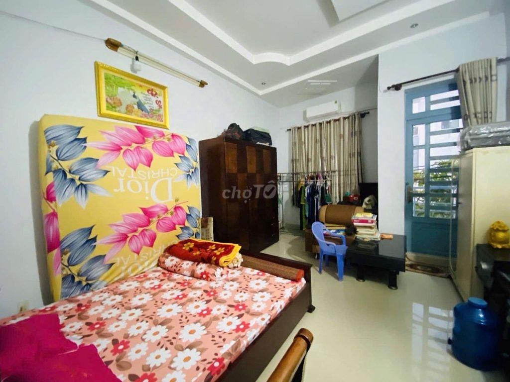 bán nhà hẻm xe tải phường bình phú thành phố Hồ Chí Minh 
