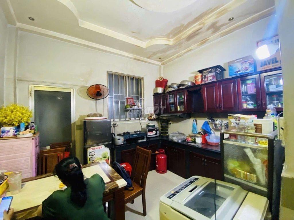 bán nhà hẻm xe tải phường bình phú thành phố Hồ Chí Minh 