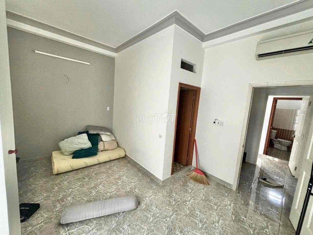 CHÍNH CHỦ CẦN BÁN NHÀ HƯƠNG LỘ 2