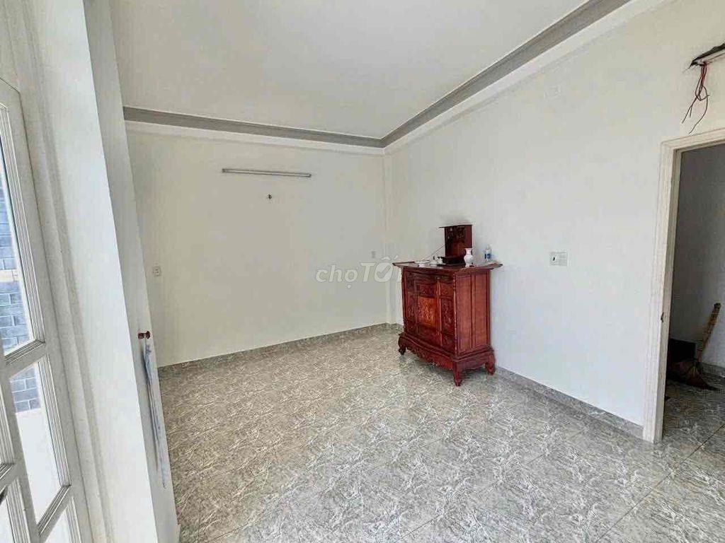 CHÍNH CHỦ CẦN BÁN NHÀ HƯƠNG LỘ 2