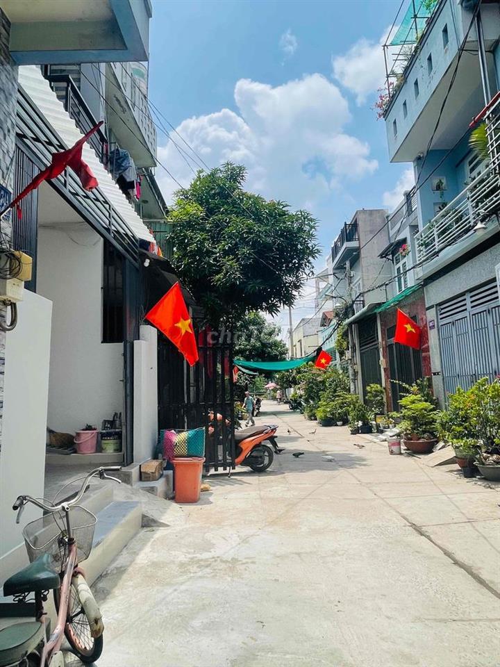 Bán nhà Tỉnh lộ 10– HẺM 6M – 2 TẦNG -110m2-3PN
