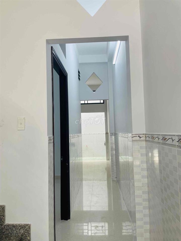 Bán nhà Tỉnh lộ 10– HẺM 6M – 2 TẦNG -110m2-3PN