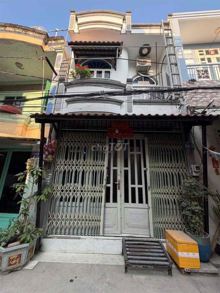 chính chủ bán nhà 330/32 Chiến lược